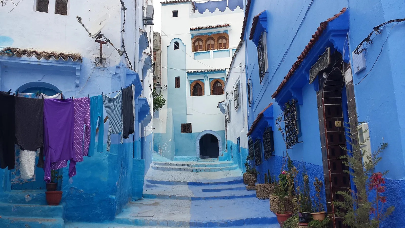 Chefchaouen und die Wasserfälle von Akchour mit dem Auto: die blaue Stadt und die Schluchten des Rif
