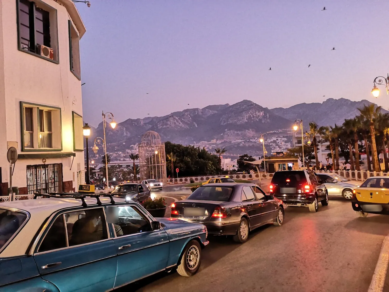 Conduire de nuit au Maroc : pourquoi la prudence s’impose hors autoroute
