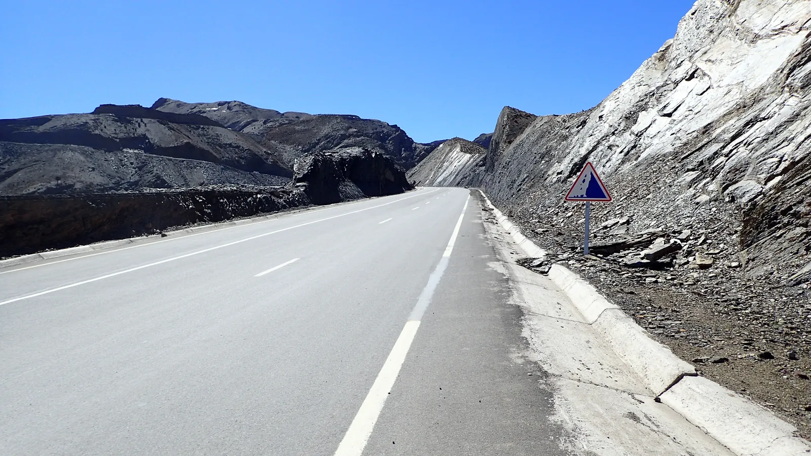 Location voiture kilométrage illimité au Maroc : ce qu’il faut vérifier