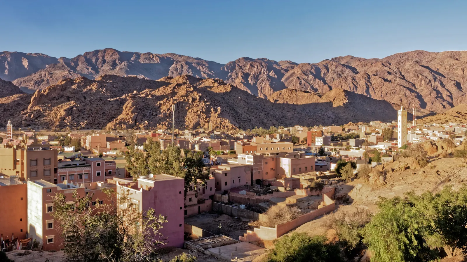 Tafraoute (Maroc) en voiture depuis Agadir : route, rochers peints et vallée des Ammeln